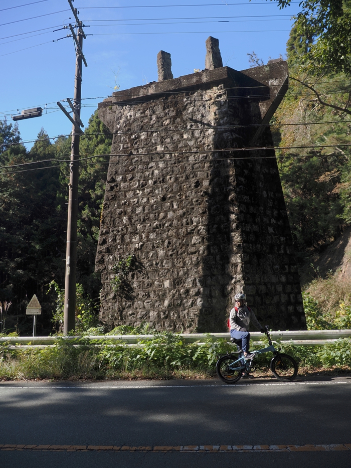 251118_PB184813.jpg - 680,698Bytes