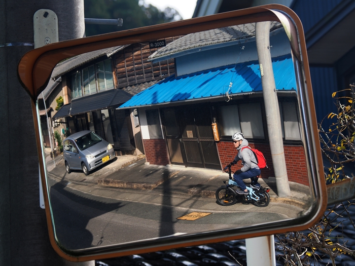 251118_PB184856.jpg - 353,566Bytes