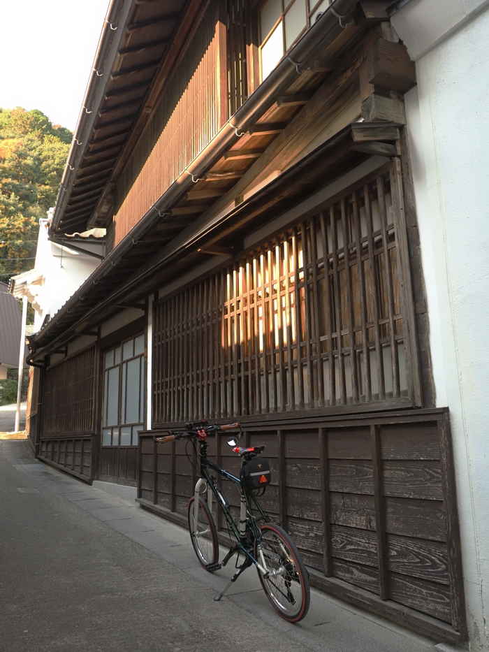 251121_PB215007.jpg - 549,156Bytes