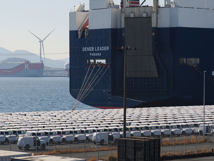 251130_PB305477.jpg - 97,813Bytes