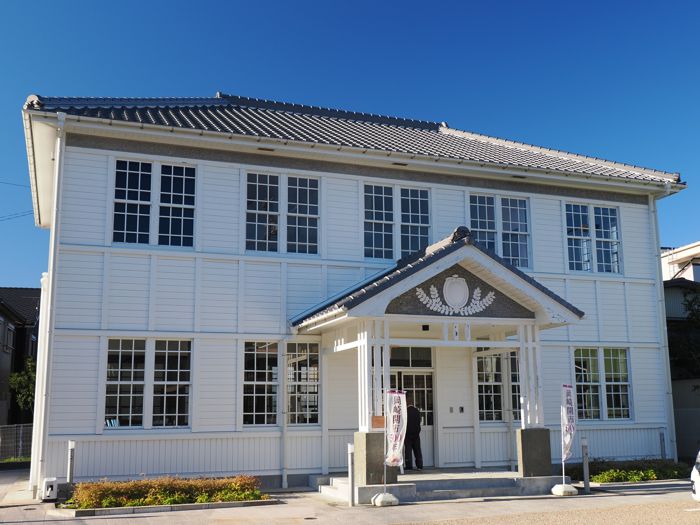 251218_PC18653x.jpg - 76,086Bytes